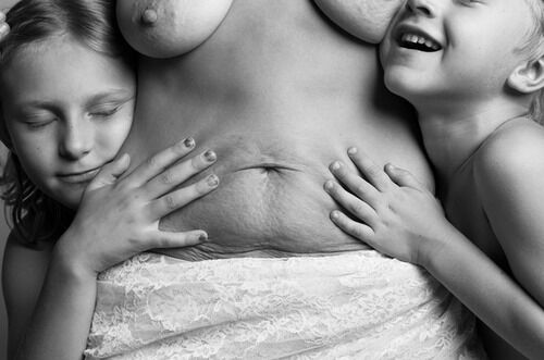 Полюбить себя: красота и естественность материнского тела