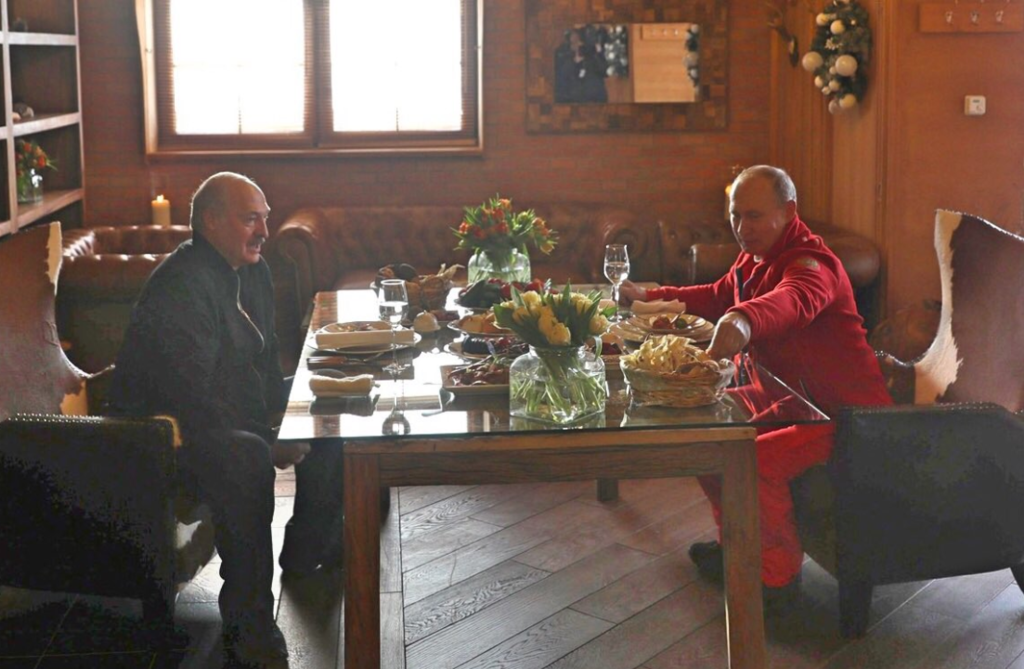 Путин и Лукашенко уединились в горах