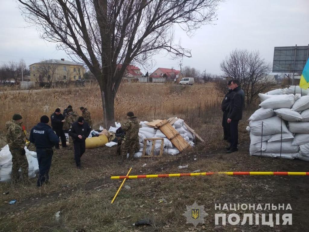 Встановлювали блокпост: під Дніпром спіймали групу озброєних псевдовійськових