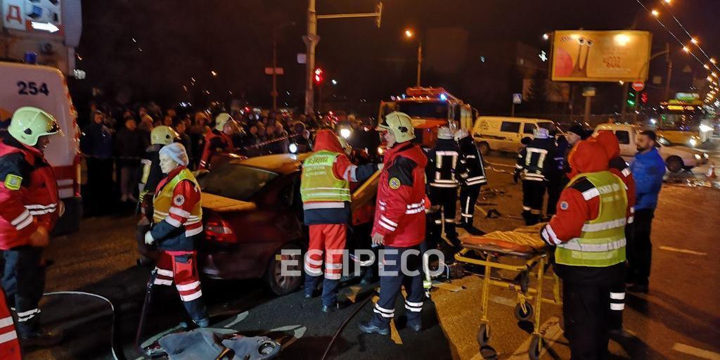 Ð Ðиеве авÑо на евÑономеÑаÑ
ÑÑÑÑоили жеÑÑкое ÐТÐ: ÑоÑо и видео