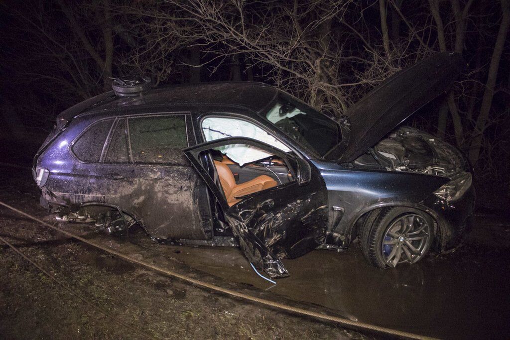 Авто в клочья: в Киеве после ДТП живьем сгорела пассажирка такси