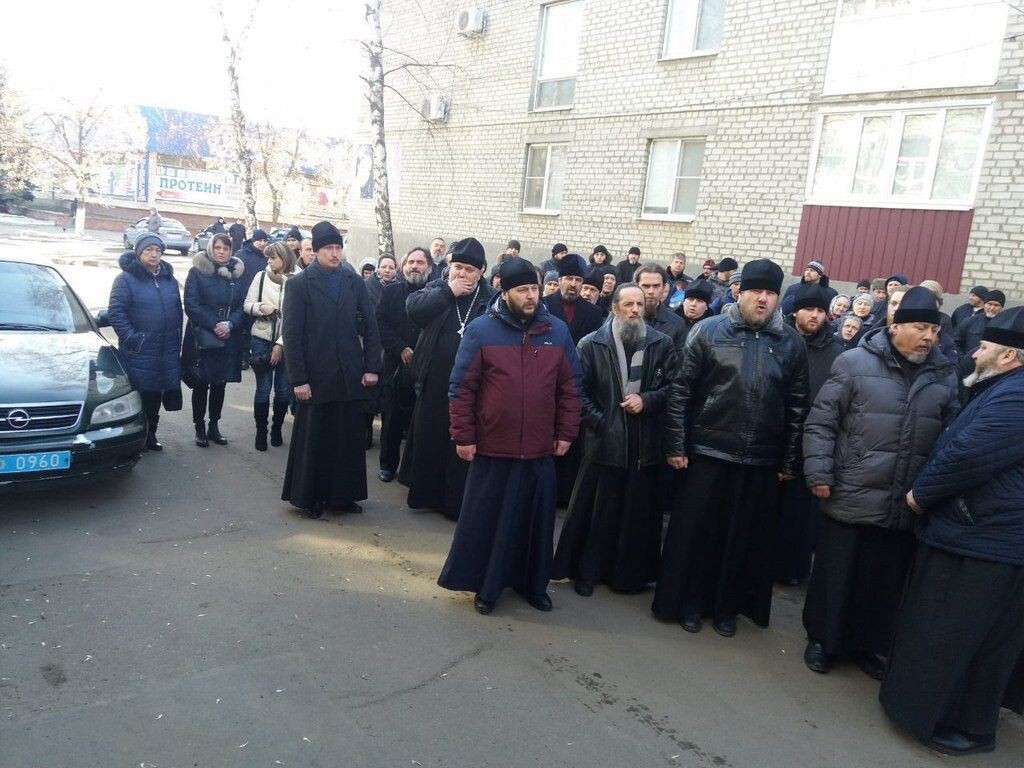 Фанат ''русского міра'': поліція затримала донбаського митрополита