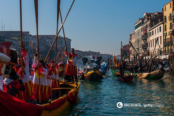 У Венеції почався знаменитий карнавал: яскраві фото