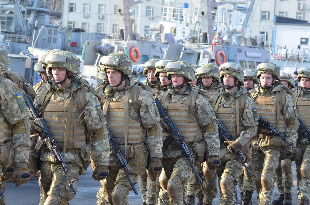 Штурмовые ''Кентавры'' вышли в Черное море: появились мощные кадры