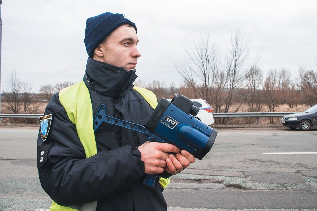 В Украине объявили охоту на гонщиков: как это работает. Показательное видео