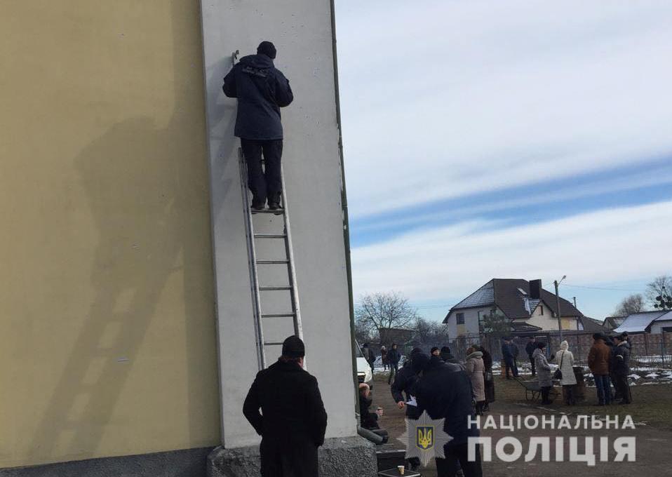 Стрілянина у церкві на Волині