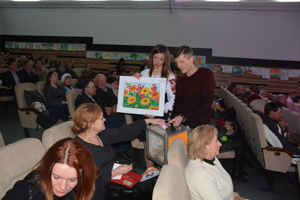 На Черкащині благодійники зібрали кошти для родин загиблих АТОвців