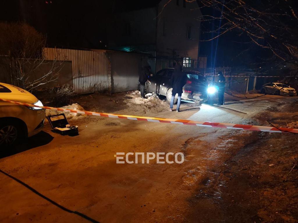У Києві поліція зі стріляниною затримала автомобіль