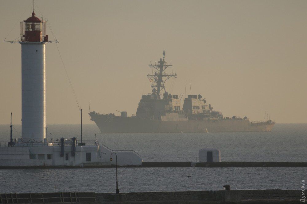 Есмінець USS Donald Cook в Одесі