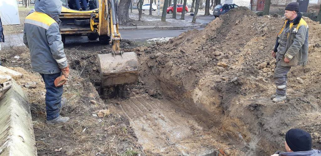 В Киеве без тепла и света остались 200 зданий