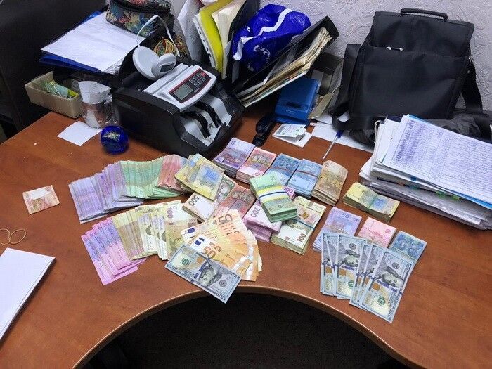 Зброя, крадіжки і служба Росії: РПЦ спіймали на чергових тяжких злочинах в Україні