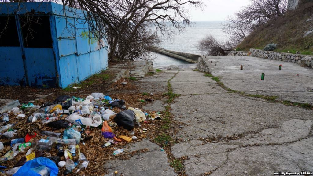 "Мертвый сезон": в Крыму обнародовали показательные фото