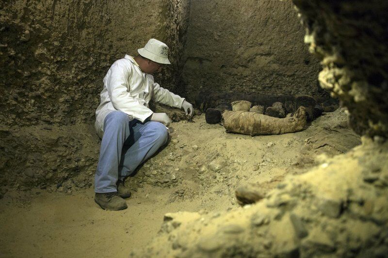 У Єгипті знайшли 40 древніх мумій: археологи показали фото