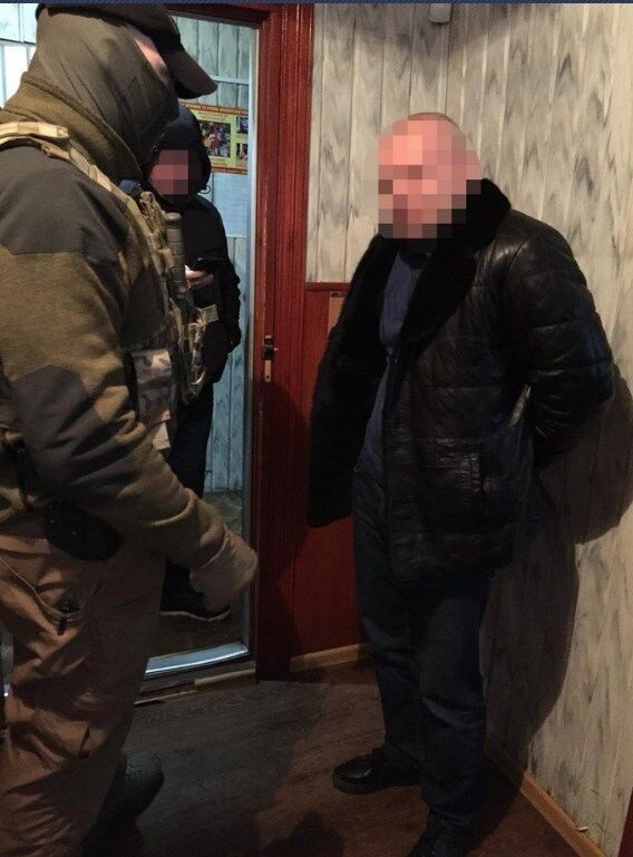 Поліцейського затримали на хабарі в Києві