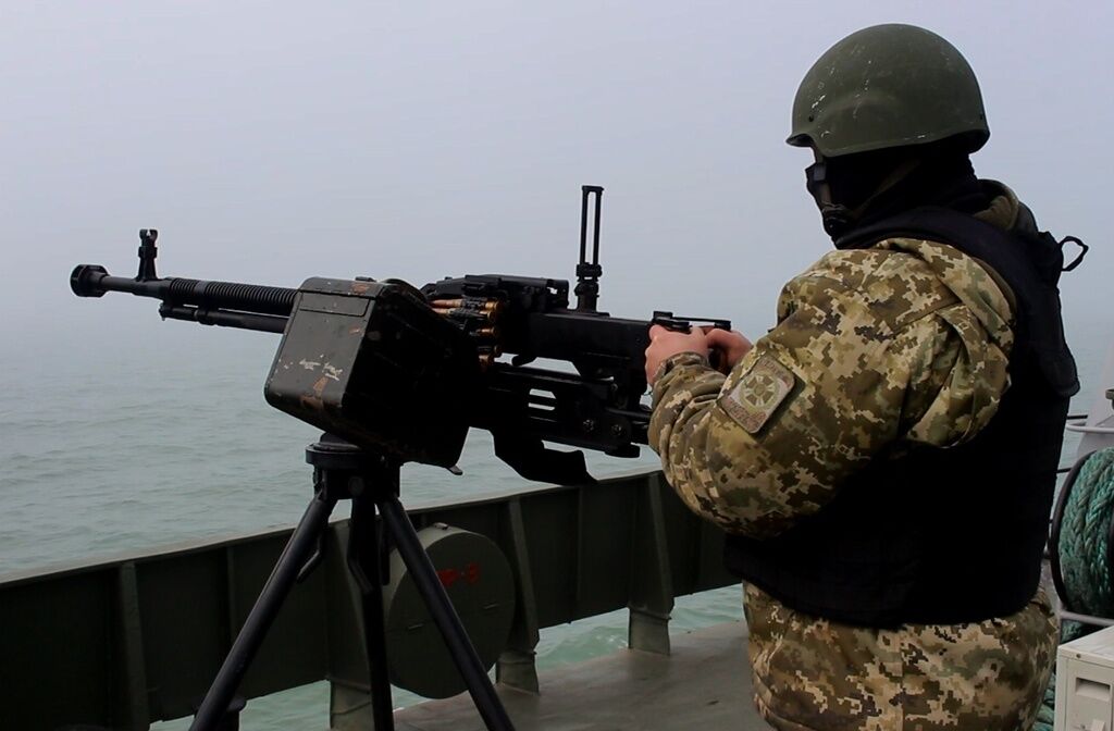 Українські моряки відбили ''атаку'' на Азовському морі
