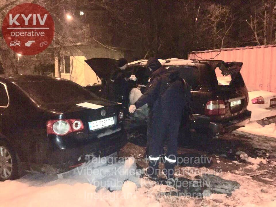 В Киеве подожгли авто