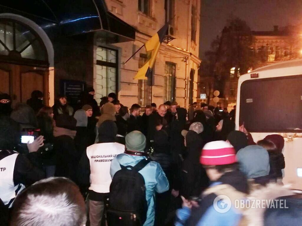 Жесткие стычки в Киеве: полиция пошла на неожиданный шаг