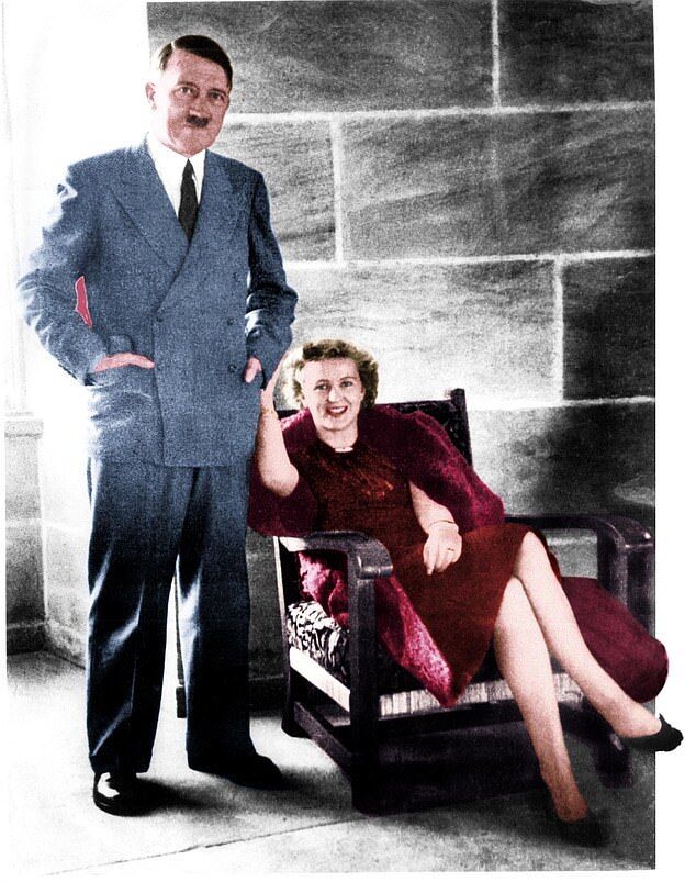 Адольф Гітлер і його супутниця Єва Браун
