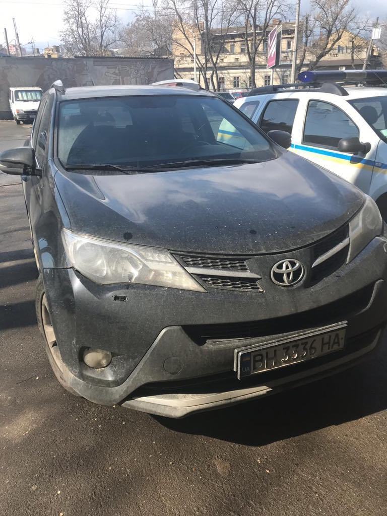 В Одесі затримали дівчину скандального активіста на викраденому авто — ЗМІ
