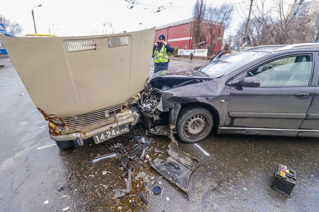 Авария в Киеве с пешеходами