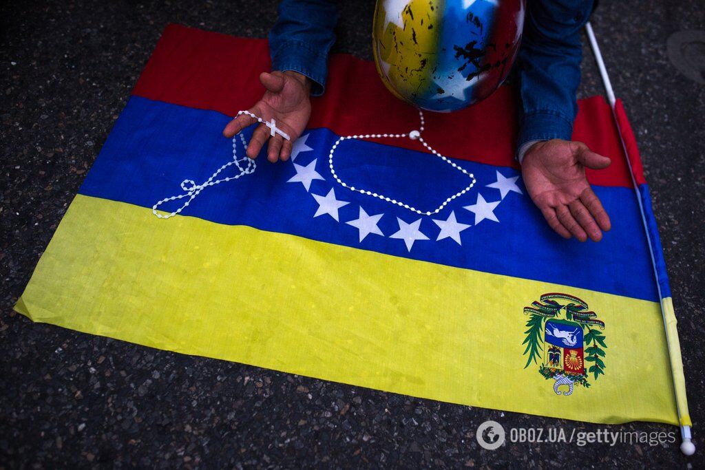 "Молитесь Господу!" Мадуро придумал, как вернуть электричество в Венесуэлу