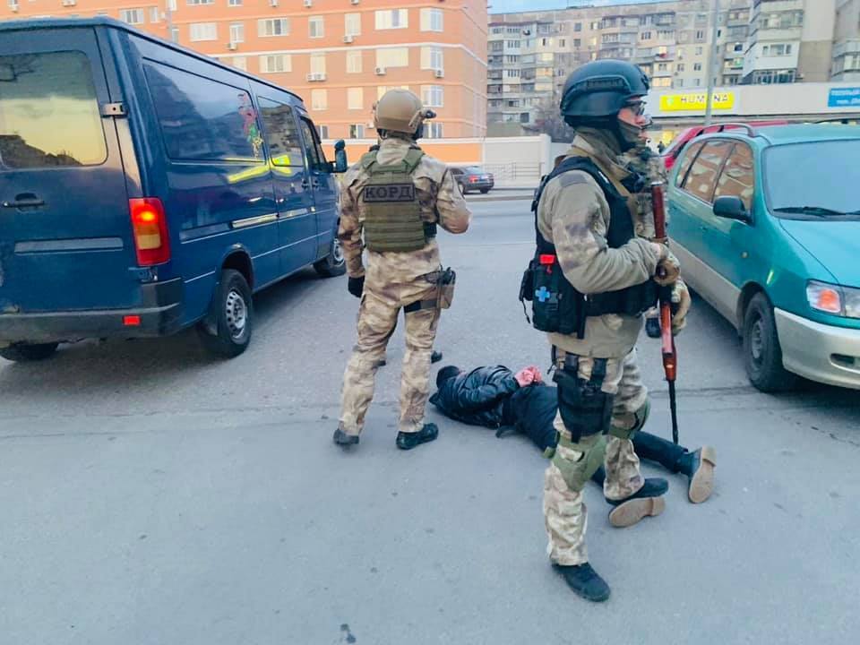 "Мордой в землю": в Одессе спецназ поймал банду криминального авторитета