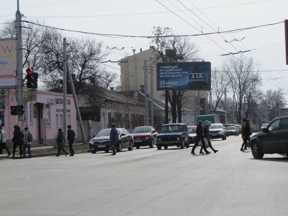 ТІК оригинальной кампанией "ударил" по кандидатам в президенты: появились фото