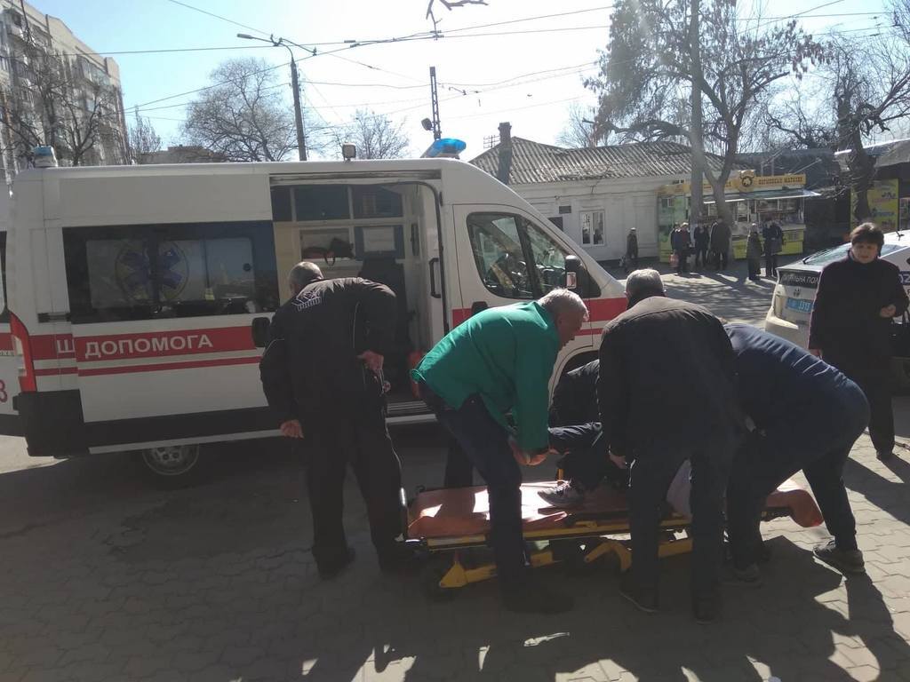 Миколаїв, під час нападу на намети Вілкула жінці зламали ногу