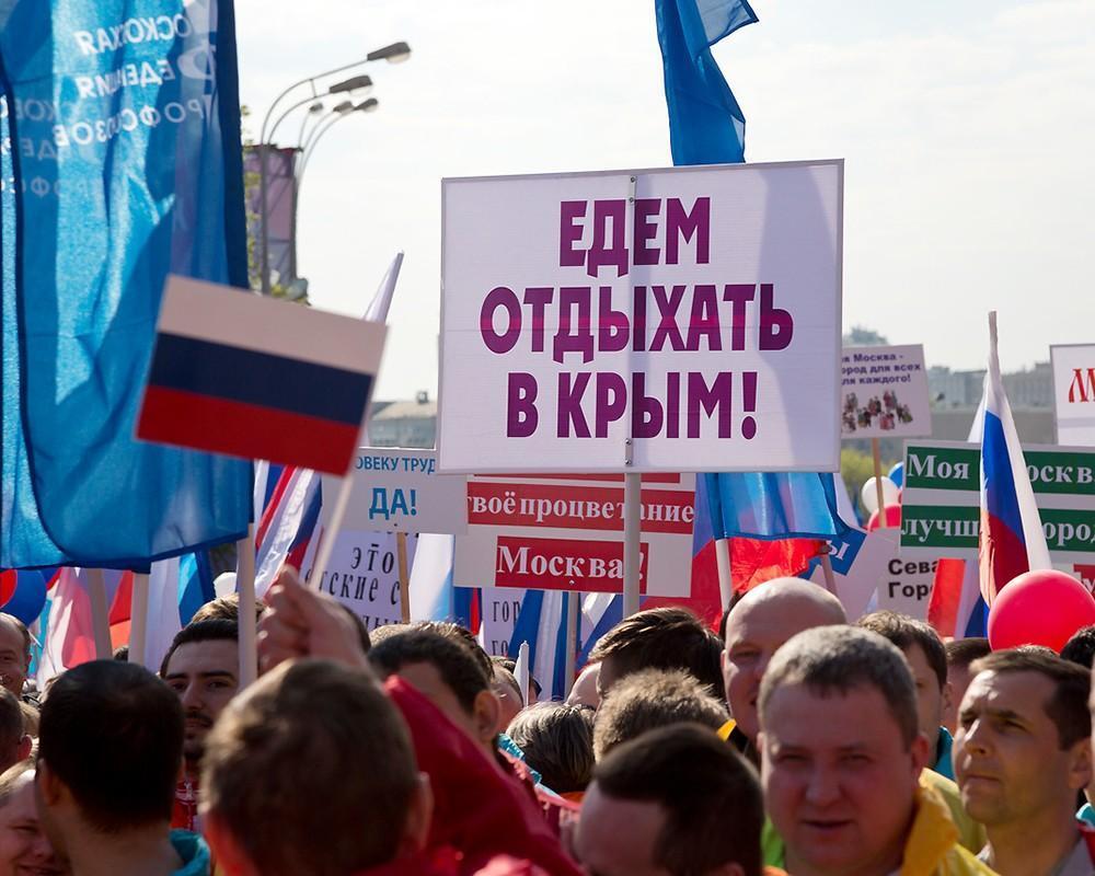 "За персик вдавляться": місцеві жителі розповіли правду про росіян у Криму