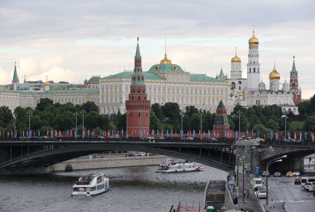 В Кремле в срочном порядке включили заднюю передачу