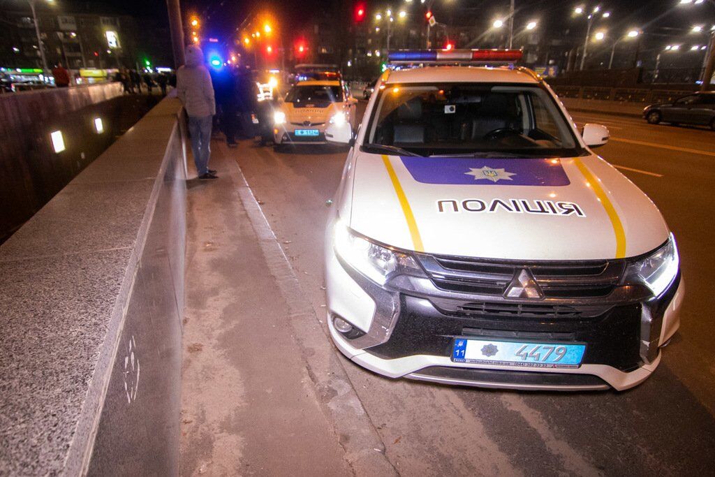 В Киеве маршрутчик сбил трех пешеходов и нарвался на самосуд
