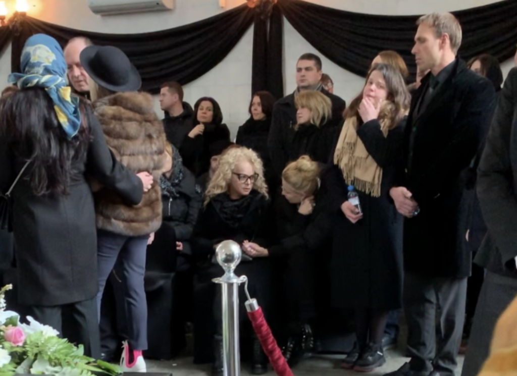 Лариса Доліна на похоронах Началової