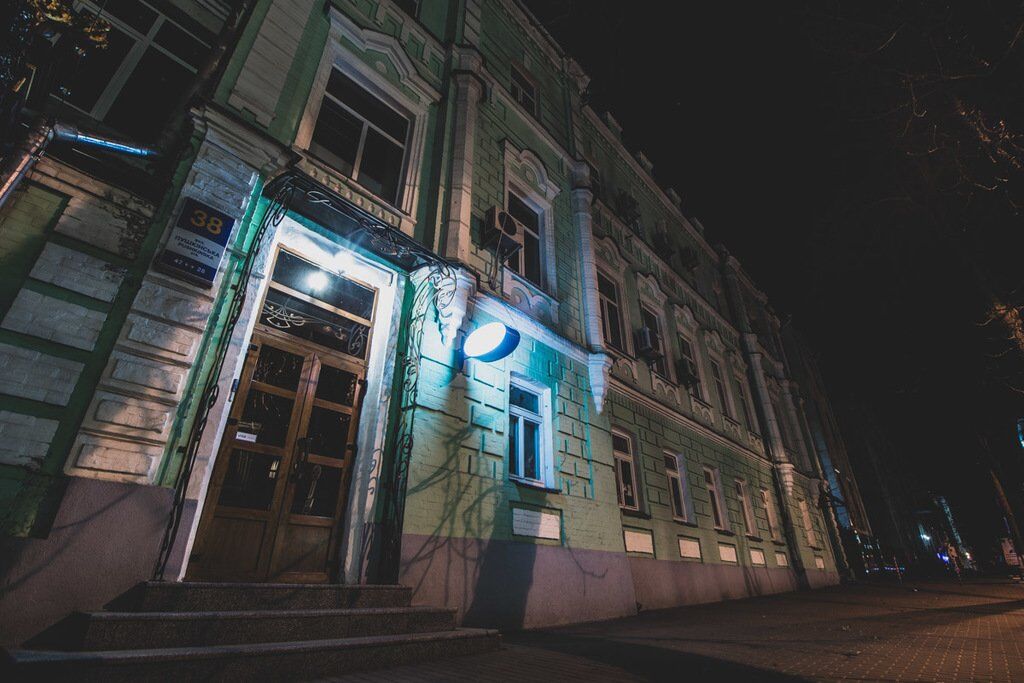 Зачаровує: в мережі показали загадкову вулицю в історичній частині Києва