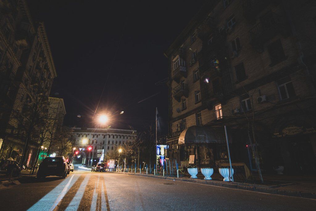 Завораживает: в сети показали загадочную улицу в исторической части Киева