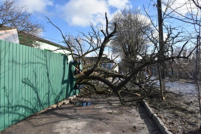 Ð¡Ð½ÐµÐ³, ÑÑÐ°Ð³Ð°Ð½Ñ Ð¸ Ð³ÑÐ°Ð´: Ð¿Ð¾ÑÐ²Ð¸Ð»Ð¸ÑÑ ÑÐ¾ÑÐ¾ Ð¿Ð¾Ð³Ð¾Ð´Ð½Ð¾Ð³Ð¾ Ð°ÑÐ¼Ð°Ð³ÐµÐ´Ð´Ð¾Ð½Ð° Ð² Ð£ÐºÑÐ°Ð¸Ð½Ðµ