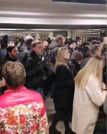 Товкучка на метро "Святошин"