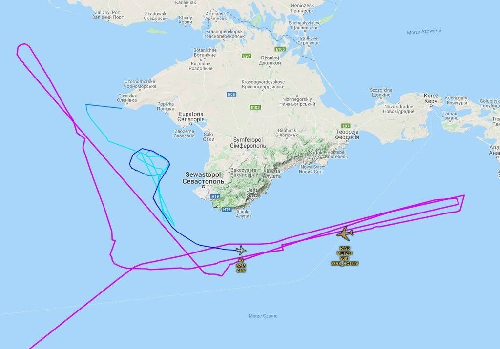 Маршруты полетов американских самолетов вблизи Крыма 26 марта