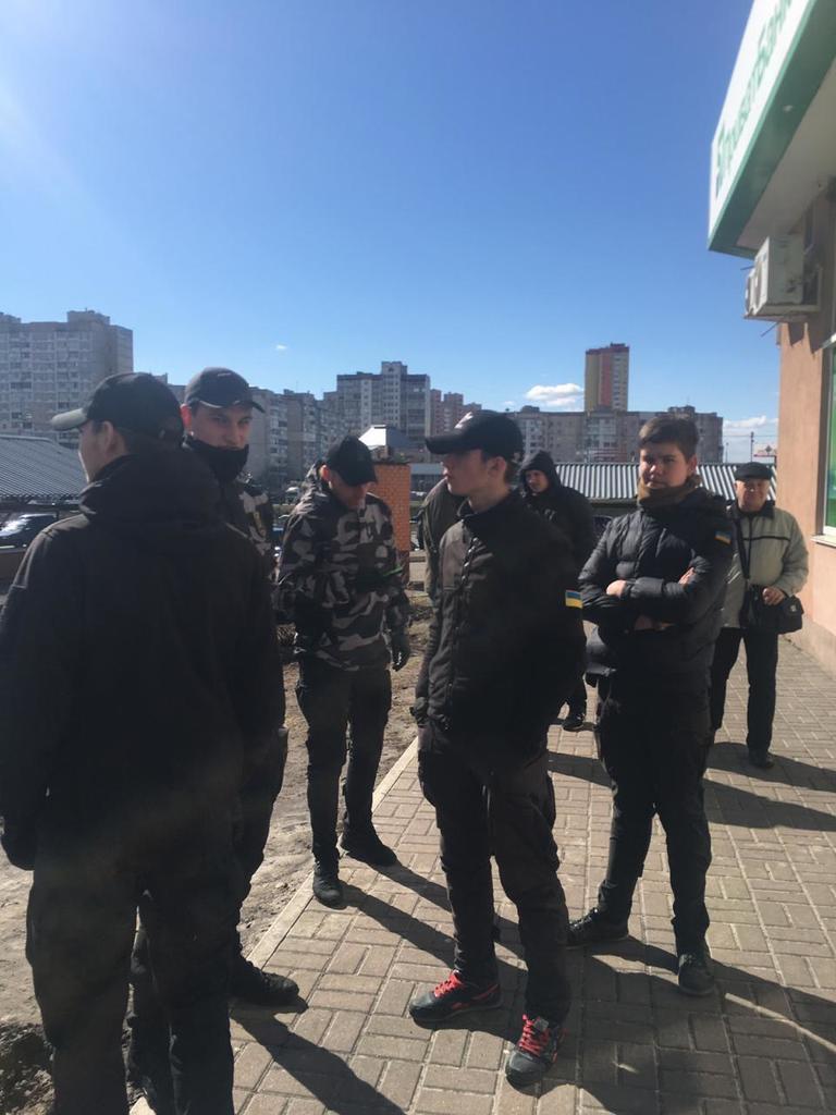 Бойцы "Национального корпуса" воюют в Киеве с многодетными матерями – Старостенко