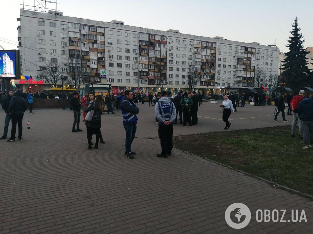 У центрі Києва помітили десятки "тітушок": фото