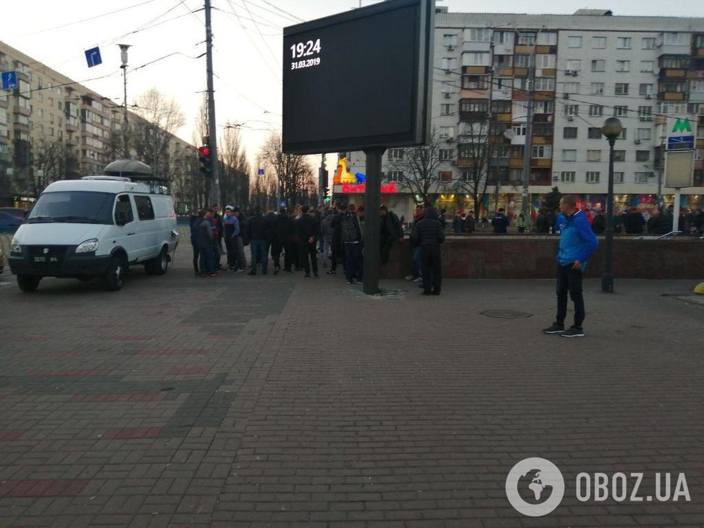 У центрі Києва помітили десятки "тітушок": фото