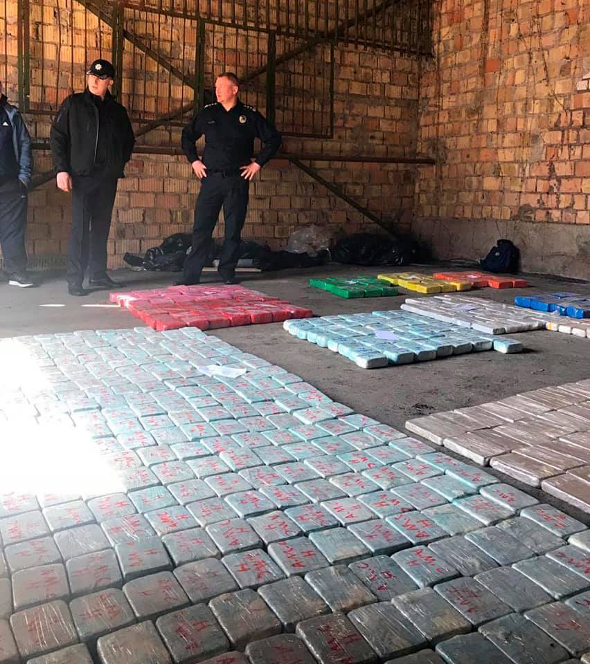 У Київській області вилучили 600 кг наркотиків