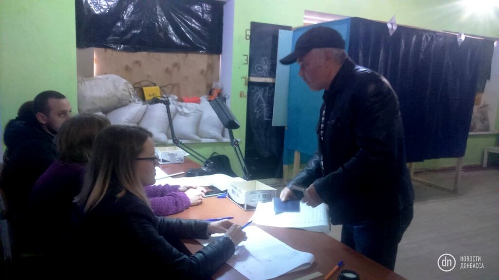 Як проходять вибори президента України на Донбасі