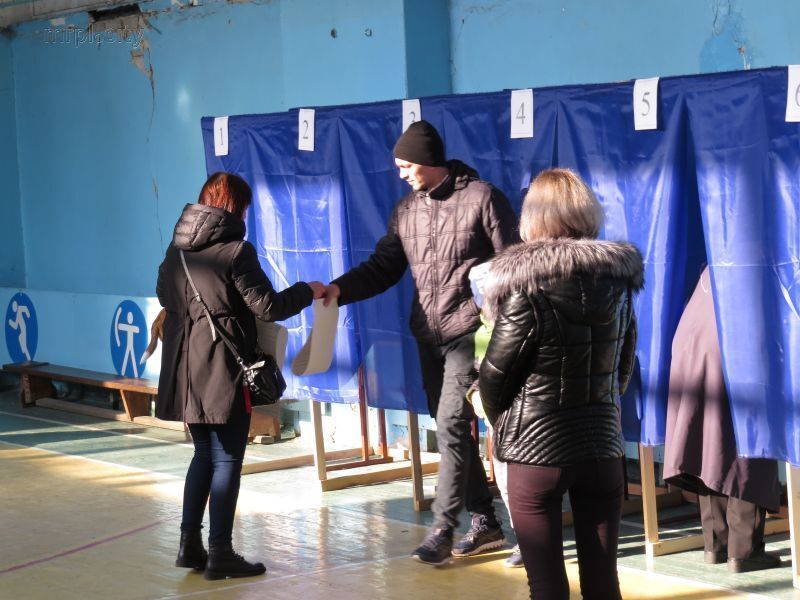 Як проходять вибори президента України на Донбасі