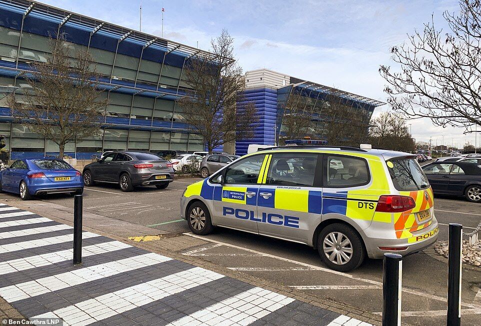 У Лондоні відправили бомби в аеропорти і на вокзал: фото з місця НП