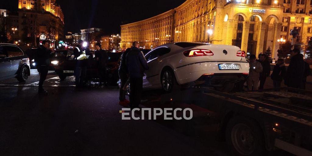 В центре Киева столкнулись 6 авто: опубликованы первые фото
