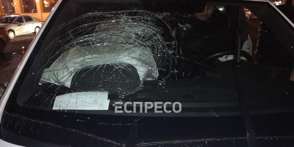 В центре Киева столкнулись 6 авто: опубликованы первые фото