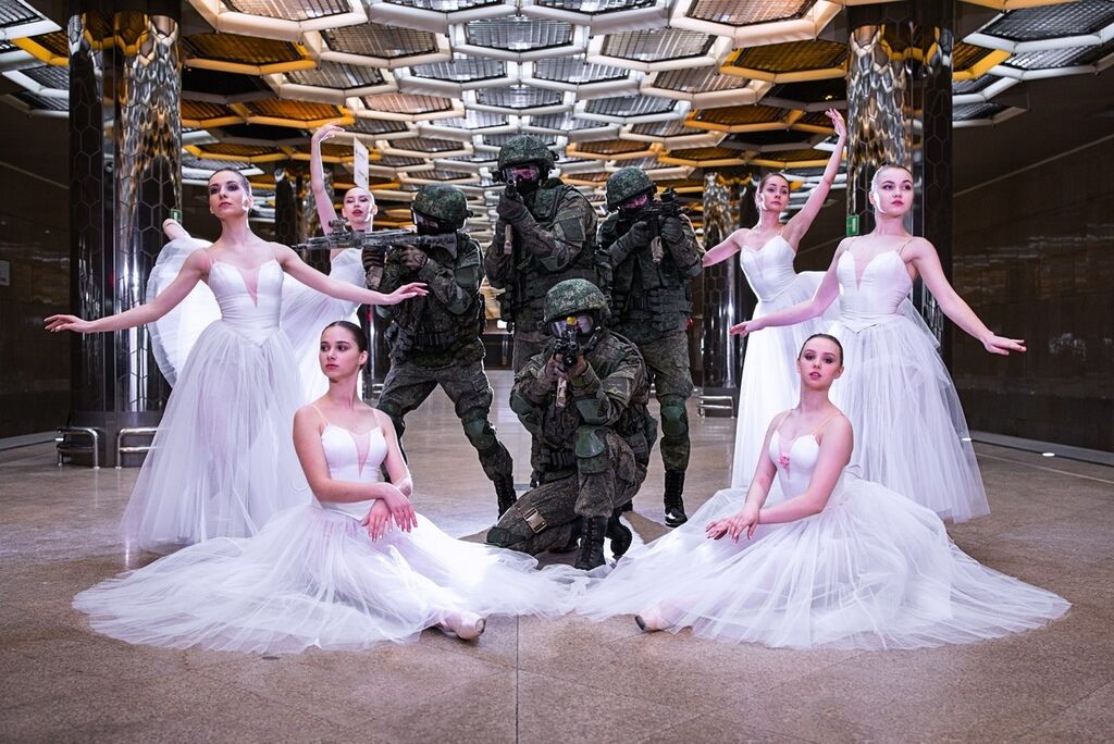 "Зелені виродки за живим щитом": у Росії військові зганьбилися привітанням із 8 березня. Фото