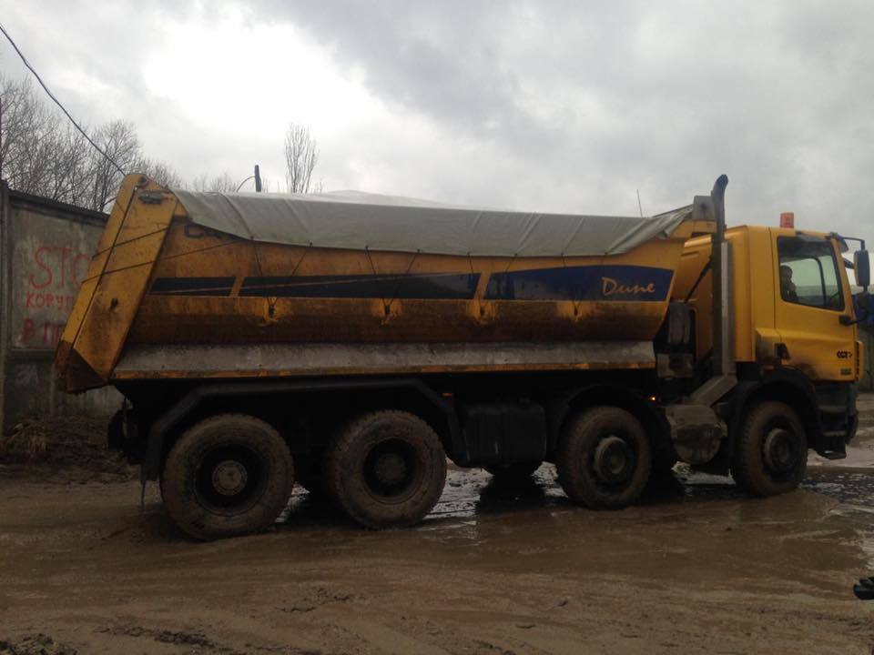 Незаконная добыча песка в Киеве