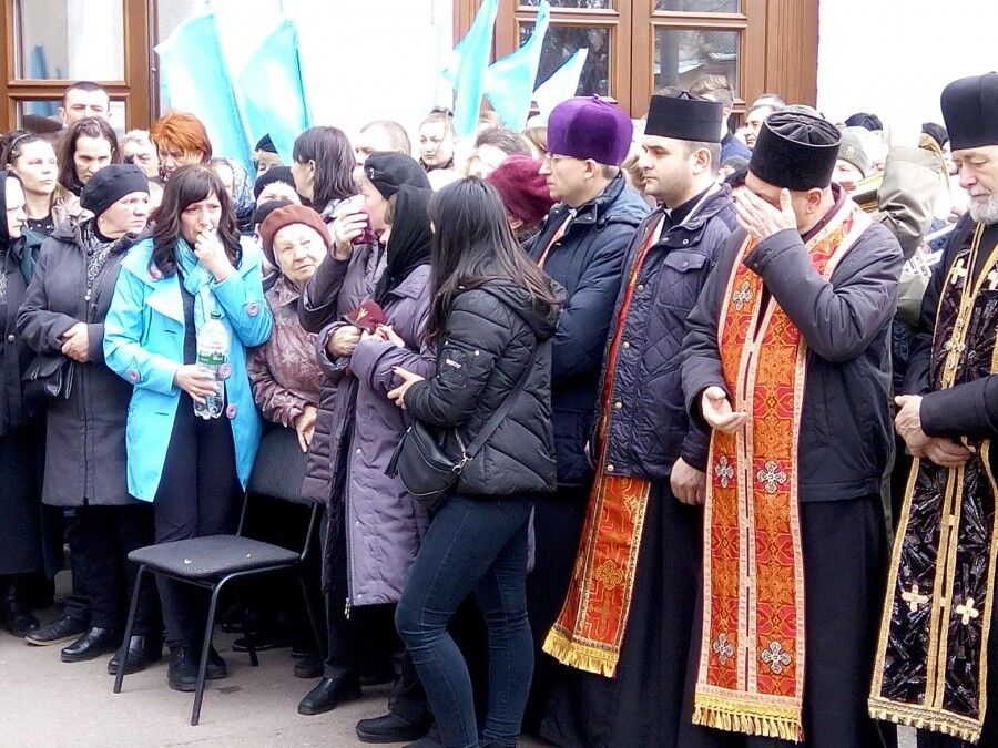 На Прикарпатті поховали 19-річного бійця ЗСУ: фото і подробиці