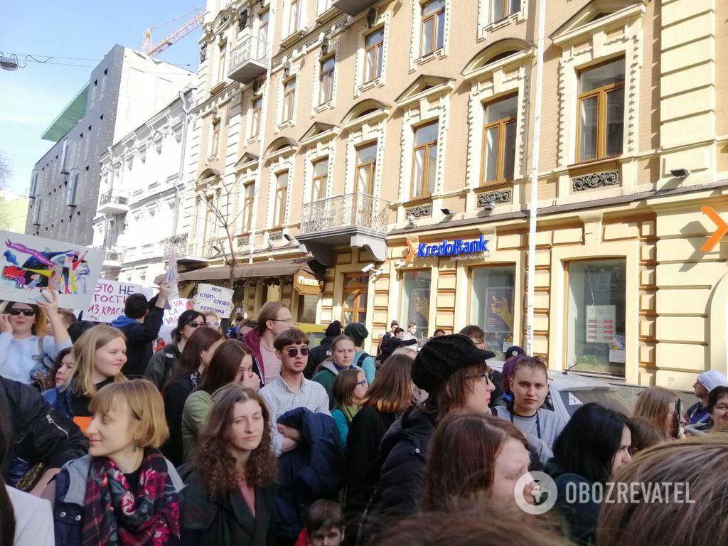 В Киеве на марше феминисток произошли стычки: эксклюзивные фото